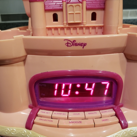 Disney Princess Alarm Clock - Picture 2 of 4